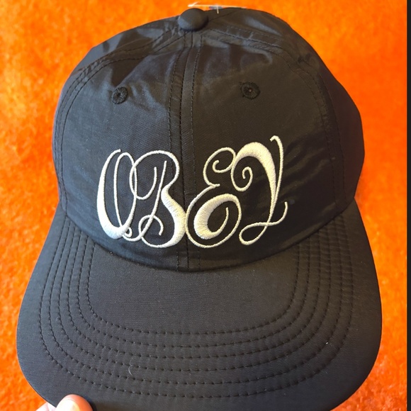 Obey unisex black and white cursive logo nylon cap hat NWT - Picture 4 of 7